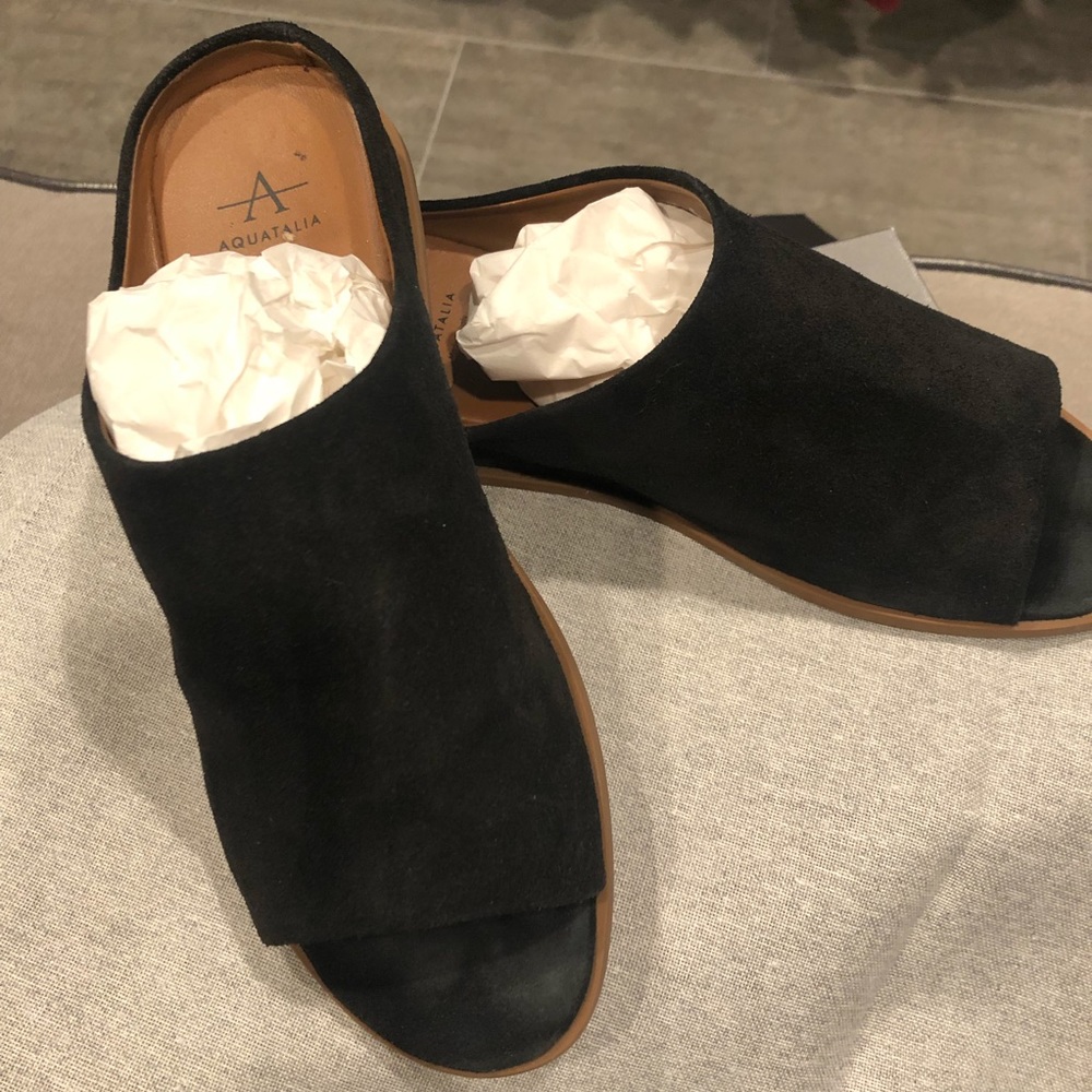 Aquatalia black suede slides size 6